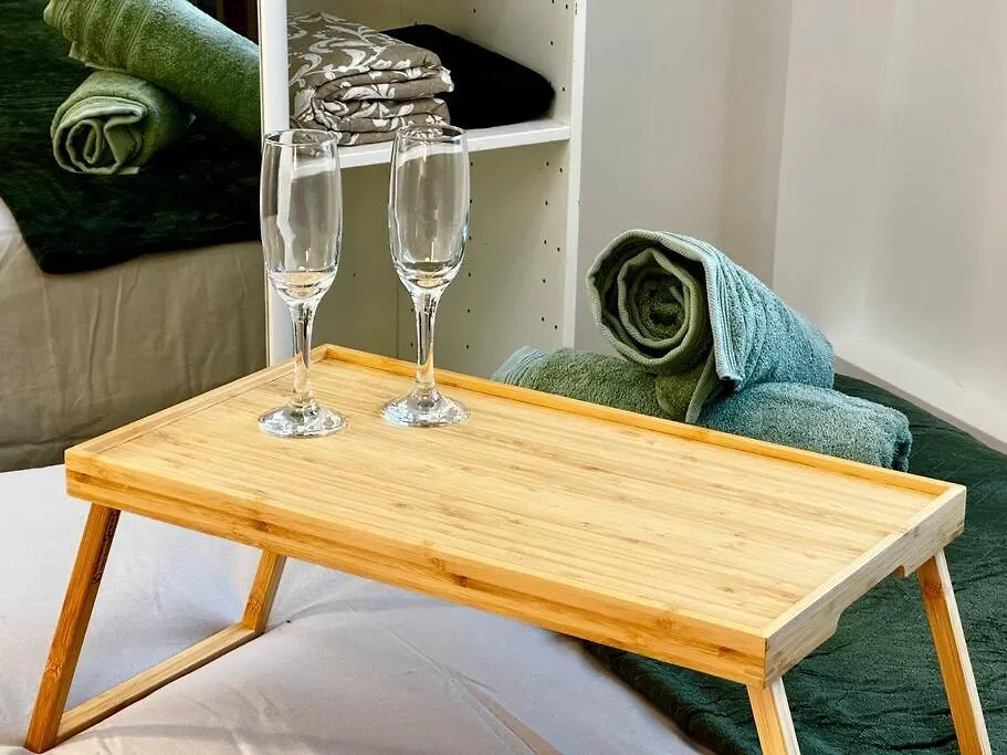 Apartment Champs-Elysees - Suite For 2 People Paris